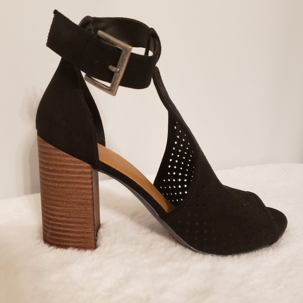 Universal Thread Shoes - Black - Size 8.5